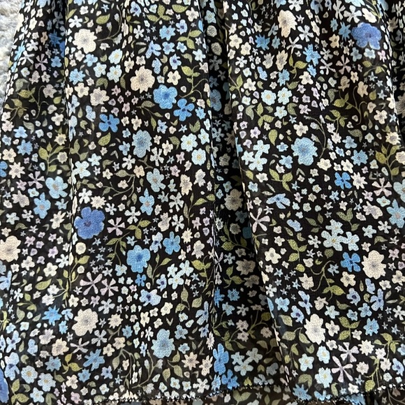 Aritzia Daydreamer Blouse - Picture 3 of 4